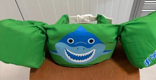 Chaleco salvavidas infantil tiburón