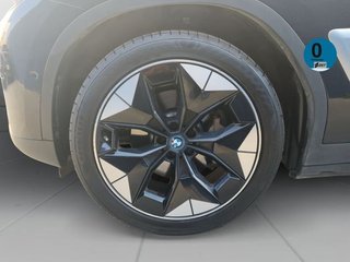 BMW iX3 80 kWh 210 kW (286 CV)