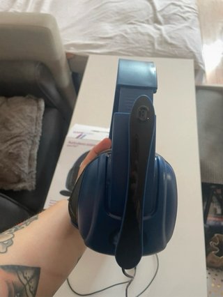 Auriculares GAMEware para PS4 con Micrófono