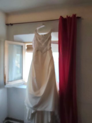 Vestido de Novia Blanco con Detalles