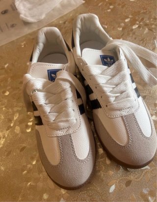 Adidas Bambas Beige y Blanco