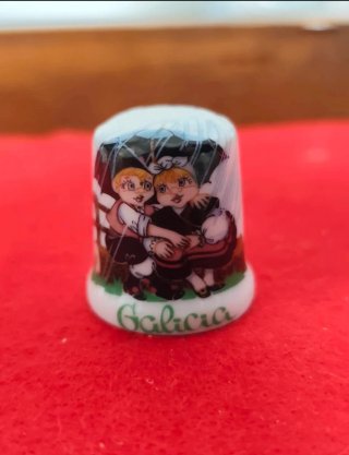 Set di sei ditali decorativi con motivi della Galizia