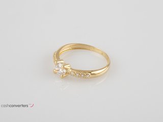 anillo oro 18k con piedra con circonita