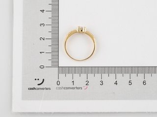 anillo oro 18k con piedra con circonita