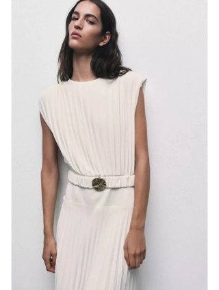 Vestido M midi plisado con cinturón