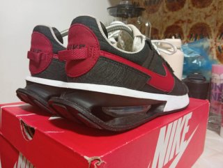 Nike Air Max Pre-Day Bred Talla 44