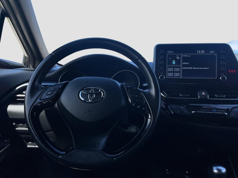 Toyota C-HR 2022, foto 8