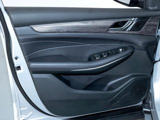DONGFENG SOKON DONG E5 DFSK E5 7 PLAZAS HYBRIDO ENCHUFABLE AUTOMATICO 217CV
