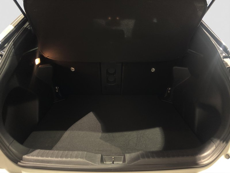 Toyota Yaris 2021, foto 10