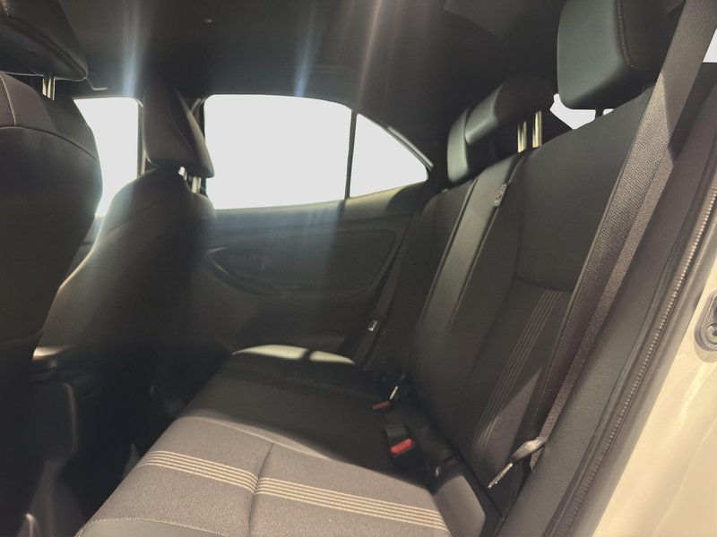 Toyota Yaris 2021, foto 11