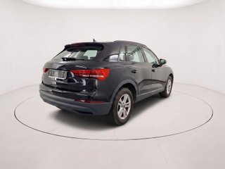 AUDI Q3 35 TDi Business Edition S tronic