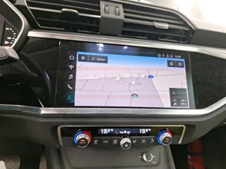 AUDI Q3 35 TDi Business Edition S tronic
