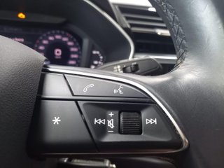 AUDI Q3 35 TDi Business Edition S tronic