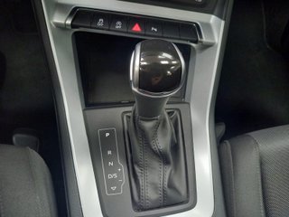 AUDI Q3 35 TDi Business Edition S tronic