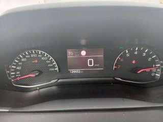 PEUGEOT 2008 active Pack BlueHDI 110 CV