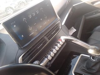 PEUGEOT 5008 1.5 BlueHDi 96kW (130CV) S&S Allure