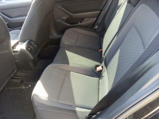VOLKSWAGEN PASSAT Variant Business 2.0 TDI 110kW