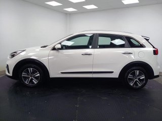 KIA NIRO crossover 1.6 GDi HEV 104kW 141CV Drive