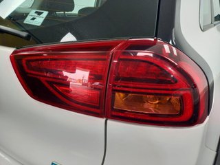 KIA NIRO crossover 1.6 GDi HEV 104kW 141CV Drive