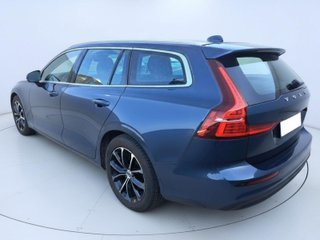 VOLVO V60 2.0 D3 MOMENTUM PRO