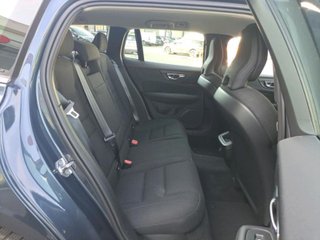 VOLVO V60 2.0 D3 MOMENTUM PRO
