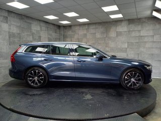 VOLVO V60 2.0 D3 MOMENTUM PRO