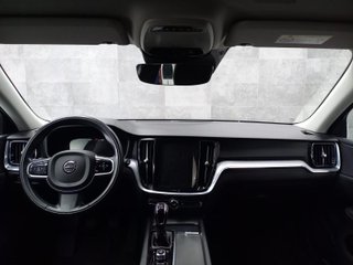 VOLVO V60 2.0 D3 MOMENTUM PRO