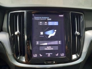 VOLVO V60 2.0 D3 MOMENTUM PRO