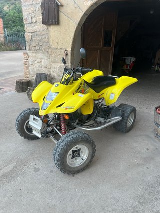 Suzuki LTZ 400 Amarillo Quad
