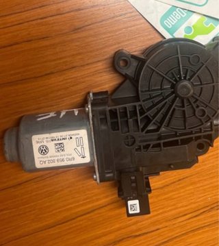 Motor elevalunas Seat Ibiza 6J