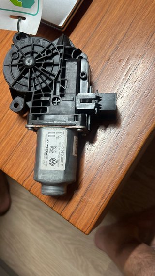 Motor elevalunas Seat Ibiza 6J
