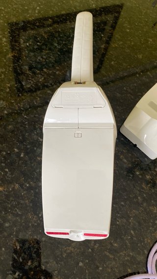 Aspirador de mano de la marca Bosch.