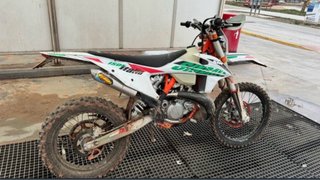 KTM 250 EXC TPI Six Days Naranja