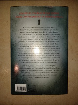 Tres libros de Ruth Ware, RBA y NEW COMPTON