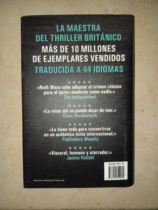 Tres libros de Ruth Ware, RBA y NEW COMPTON