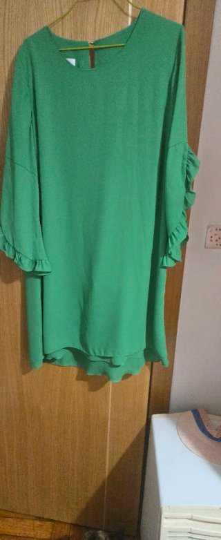 Vestido verde talla M/ L .