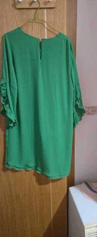 Vestido verde talla M/ L .