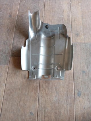 Protector térmico colector escape suzuki GSR600
