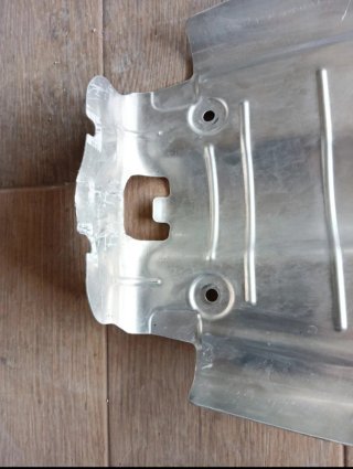 Protector térmico colector escape suzuki GSR600