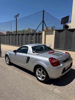 Toyota MR2 2002