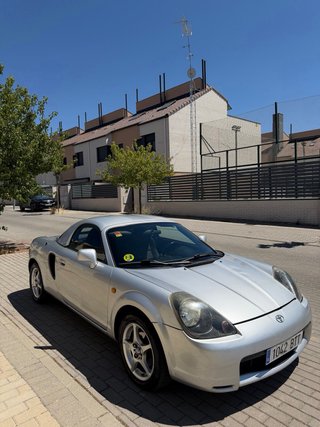 Toyota MR2 2002