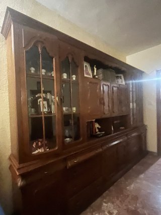 Mueble de comedor de madera