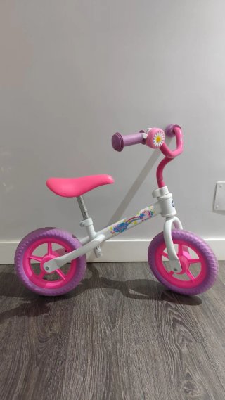 Coche eléctrico bicis y patinete