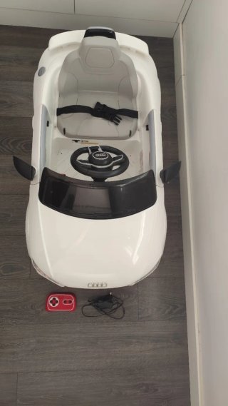 Coche eléctrico bicis y patinete