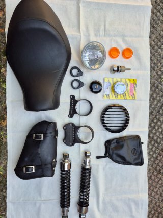 Harley-Davidson Sportster Iron 883 (A2) + extras