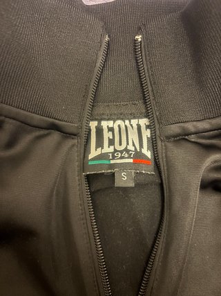 Tuta Leone nera scritta oro taglia S