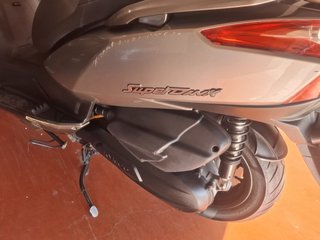 Kymco Superdink 125cc Negra