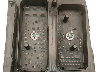 CAJA RELES / FUSIBLES OPEL ASTRA H BERLINA Z19DTH