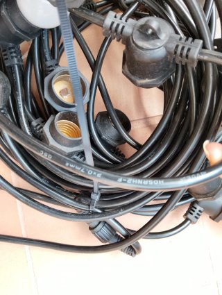 Cable alargador 3m con enchufe, base y bombillas