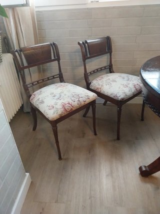 Mesa de comedor de madera maciza